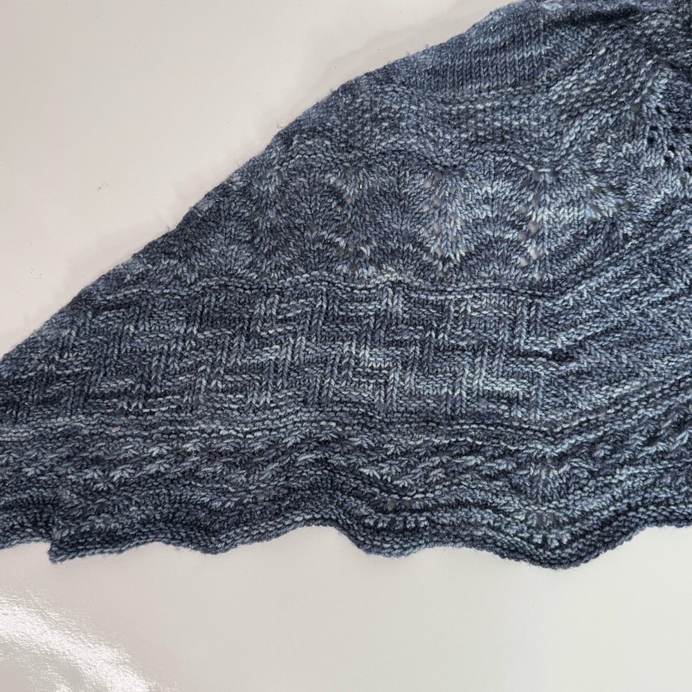 Hand Knit Ombré Slate Blue Eyelet Scallop Triangle Shoulder Shawl Wrap One Size - Picture 13 of 14